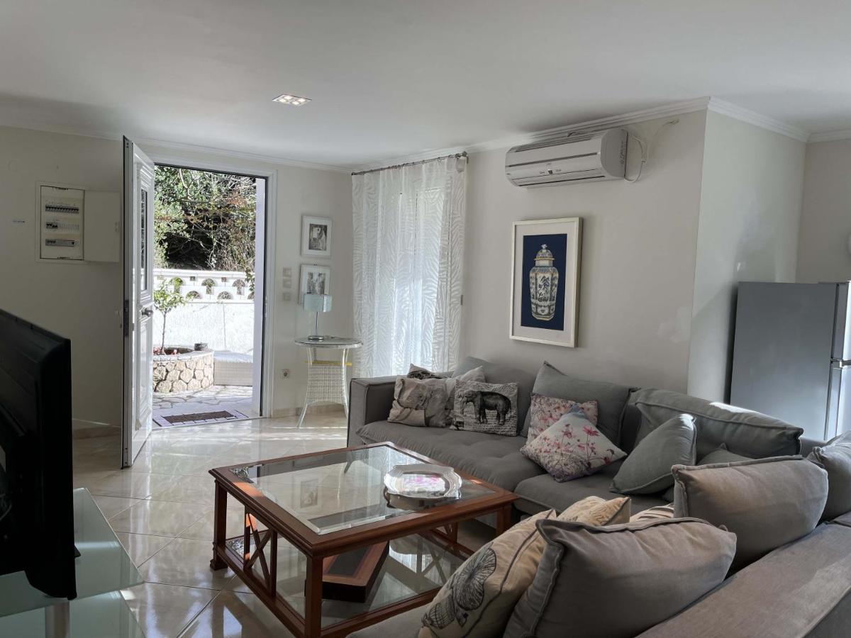 Villa Ampelaki "30 Meters To Beach" Paleokasztríca Kültér fotó